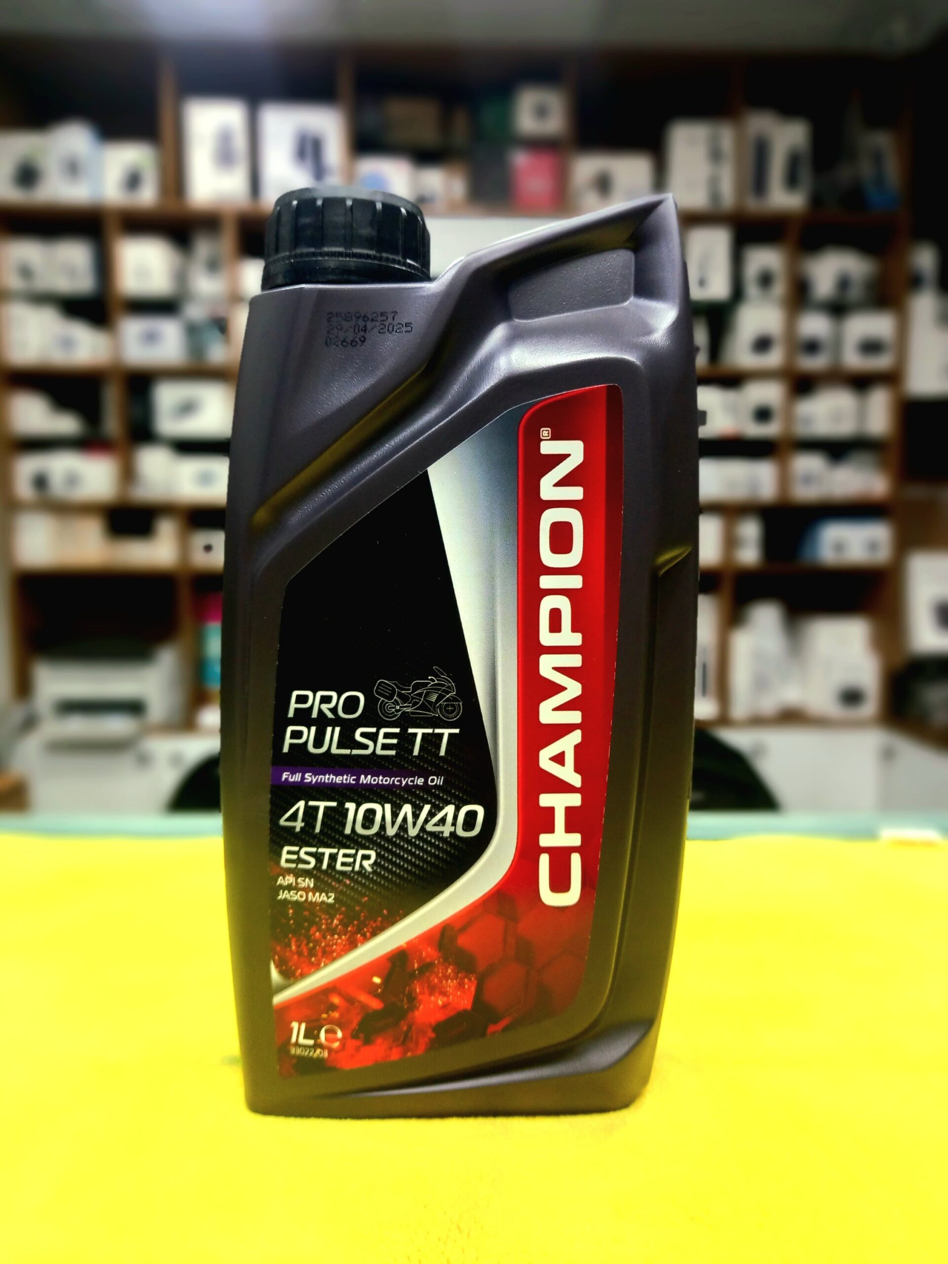 2026/01/1000115574-scaled.jpg CHAMPION PRO PULSE TT 4T 10W40 ESTER ENGINE OIL (FULL SYNTHETIC) 1L - Image 1